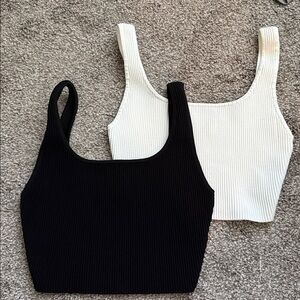 Aritizia Babaton Black and White Ribbed Crop Tops